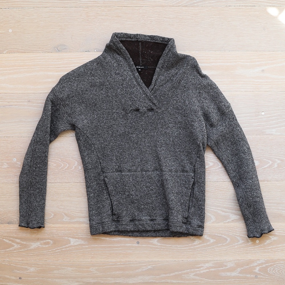 Pas De Calais Sweater